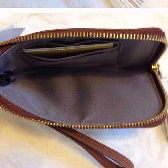 🆕 Fossil Tassel Wristlet - Picture 5 of 7